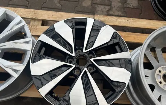 Volkswagen T-Roc R17 alloy rim 2GA601025AR