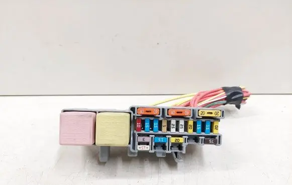 Renault Scenic II - Grand scenic II Fuse module 8200051112 8200338695
