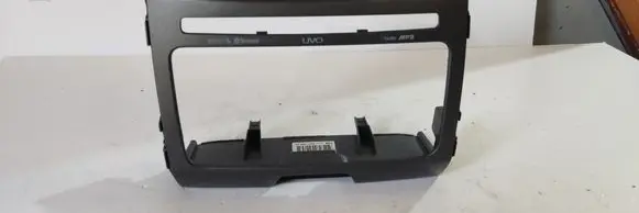 KIA Sportage Radio/GPS head unit trim U097843800 C19K 0041