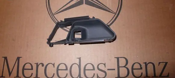 Mercedes-Benz E W124 Other front door trim element A1247600161