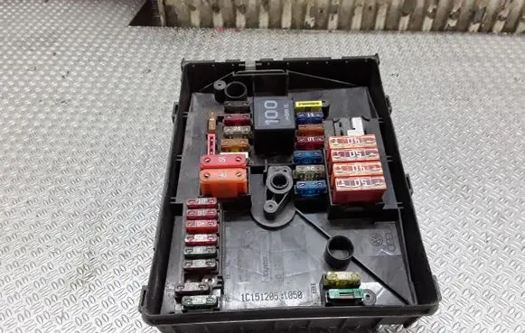 Seat Altea XL Fuse module 017181301