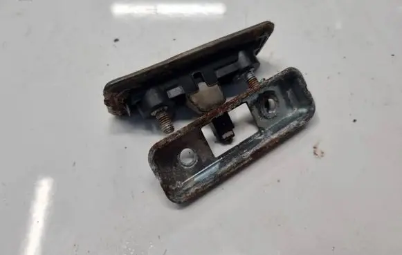 Skoda Octavia Mk2 (1Z) Tailgate/trunk/boot exterior handle 1Z0827574A