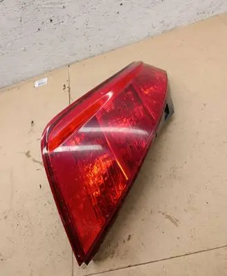 Nissan Murano Z50 Tail light lenses 22063698