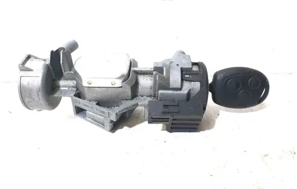 Ford Focus Ignition lock 3M513F880AC