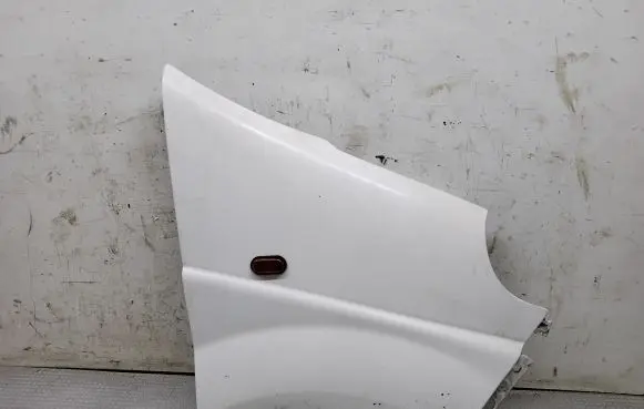 Opel Vivaro Fender