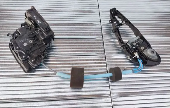 BMW X4 G02 Front door lock 9492091 19864010 9881775