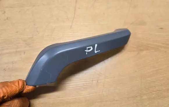 Volkswagen Caddy Rear door handle trim 1T0867172C