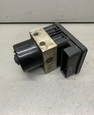 Ford Fiesta ABS Pump 2S612M10CD D351437A0Z01
