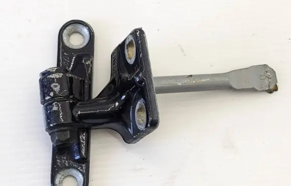 Ford Probe Front door upper hinge 00W32