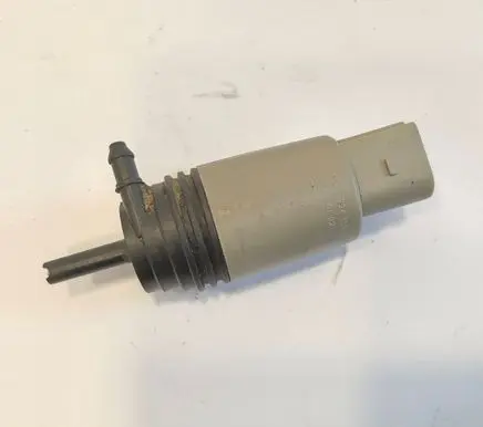 BMW 5 E60 E61 Windscreen/windshield washer pump 67126934