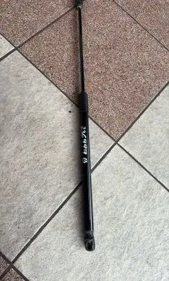 Audi A3 S3 8V Tailgate/trunk strut/damper 8V4827552