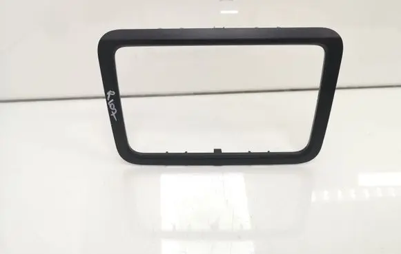 Skoda Roomster (5J) Radio/GPS head unit trim 5J0858069