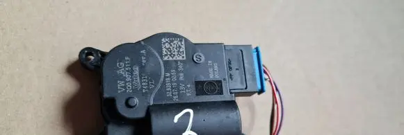 Audi Q3 F3 Air flap motor/actuator 2Q0907511F
