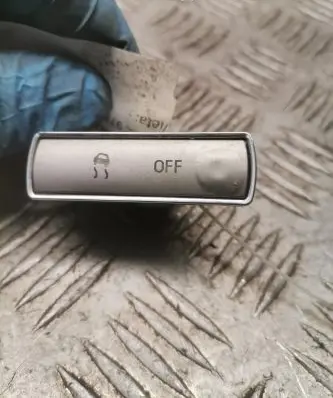 ESP (stability program) switch