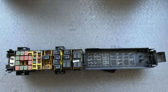 Jeep Grand Cherokee (WJ) Fuse module 56050255AB