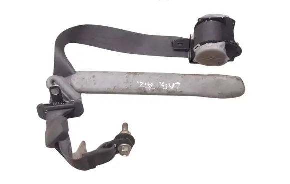 Honda CR-V Rear seatbelt NSB073GR012 90901270