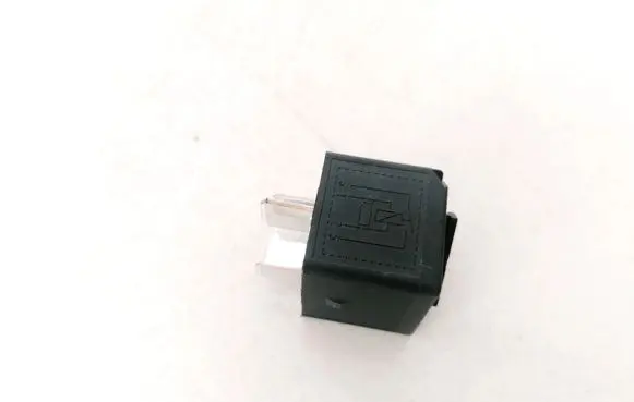 BMW 5 E60 E61 Other relay 61366901469