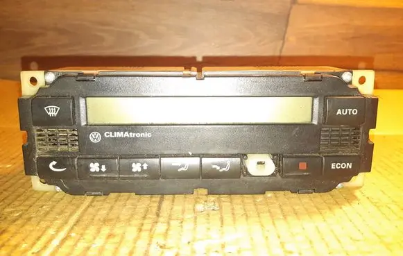 Volkswagen PASSAT B5 Climate control unit 5HB00761702 3B1907044A