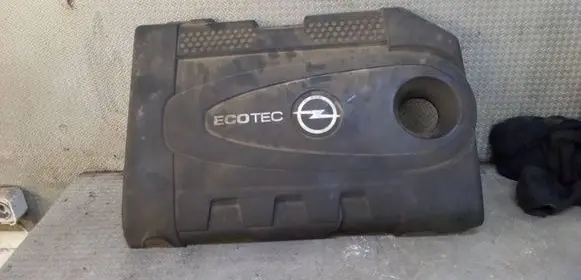 Opel Insignia A Engine cover (trim)
