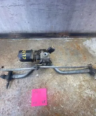 Renault Clio II Front wiper linkage and motor 