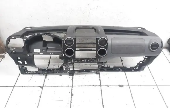 Peugeot Partner Dashboard 9680918377 96738648ZM