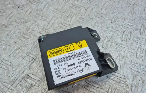 Dacia Sandero Airbag control unit/module 8200946126 28403294003