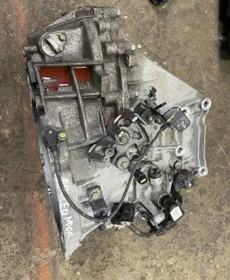 Manual 6 speed gearbox