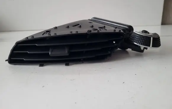 Ford C-MAX II Dash center air vent grill AM51R014L21