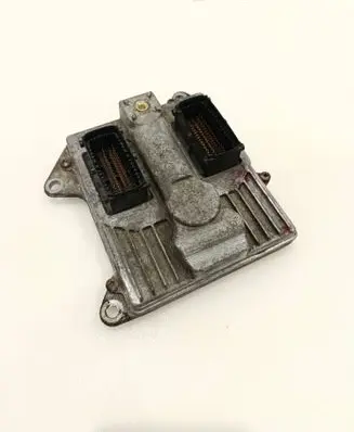 Opel Vectra C Engine control unit/module 55562444 5WK91114 6102913194