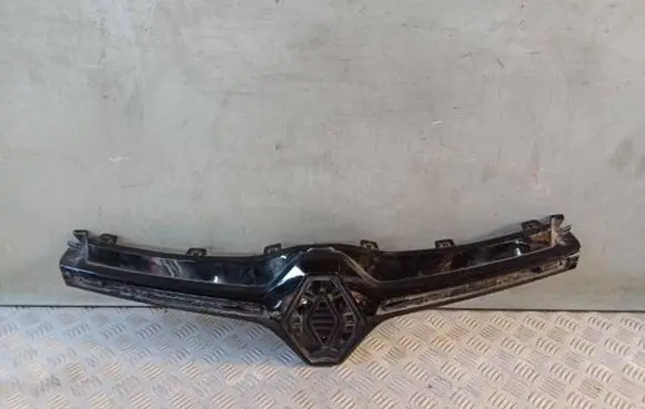 Renault Twingo III Front grill 623822417R