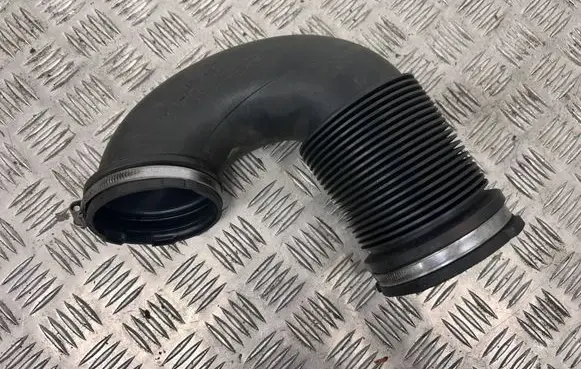 Audi Q7 4M Air intake duct part 0114403A