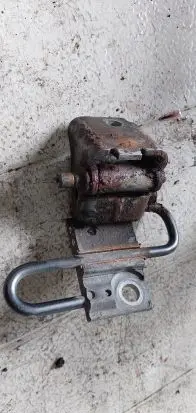 Audi Q7 4L Front door lower hinge 
