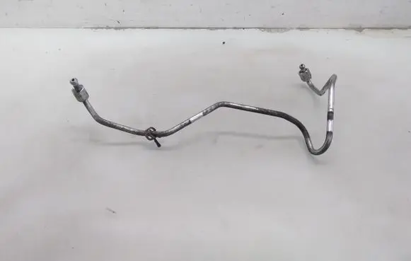 Subaru Forester SH Fuel injector supply line/pipe 