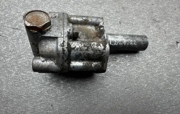 Nissan Laurel Oil pump 15010S8000