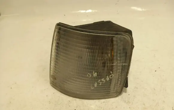Volkswagen PASSAT B3 Front indicator light 357953049A