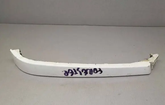 Under headlight/headlamp trim