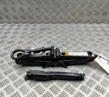 Ford Focus Tool set DCP917035AA 6M2117B804AD