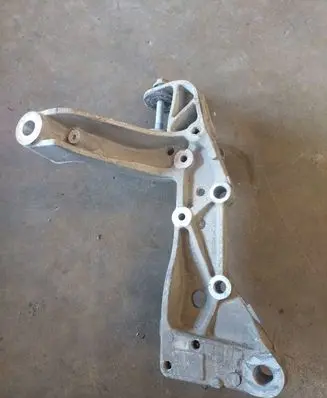 Volkswagen Touran I Front lower control arm/wishbone 1k0199295f