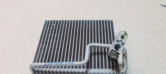 Opel Zafira B Air conditioning (A/C) radiator (interior) L8741001 7011211 TBF2D