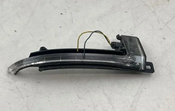 Audi Q3 8U Mirror indicator light 8K0949102