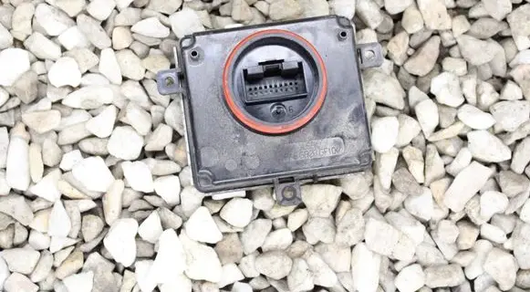 Audi A4 S4 B8 8K Headlight ballast module Xenon 4G0907697D 401140244 28357987