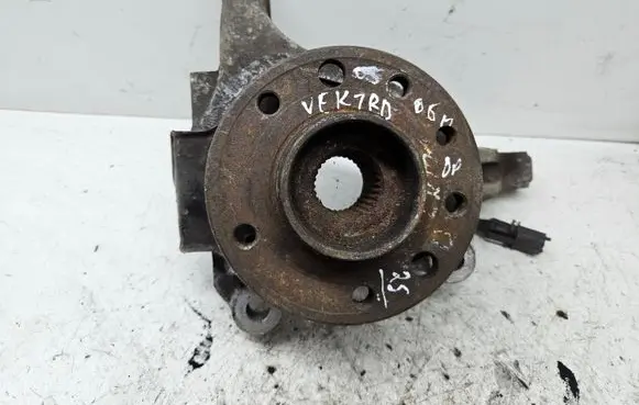 Opel Vectra C Front wheel hub