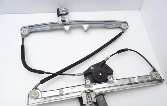 Mitsubishi Colt Front door window regulator with motor 0130822206