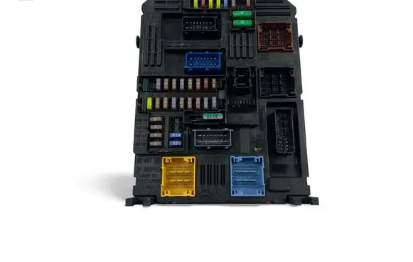 Peugeot 2008 II Fuse module 9855665080