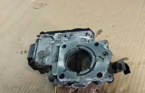 Honda Civic Throttle valve GMA8A 71130