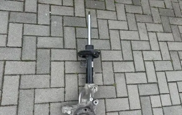 Volvo S40, V40 Front shock absorber/damper 32221857 32283432
