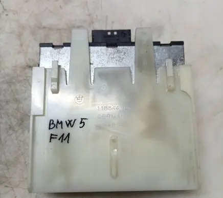 BMW 5 F10 F11 Voltage converter inverter 9251984 0166303885 8ES01013401
