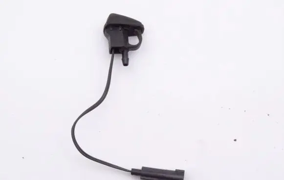 Land Rover Discovery 3 - LR3 Windshield washer spray nozzle 