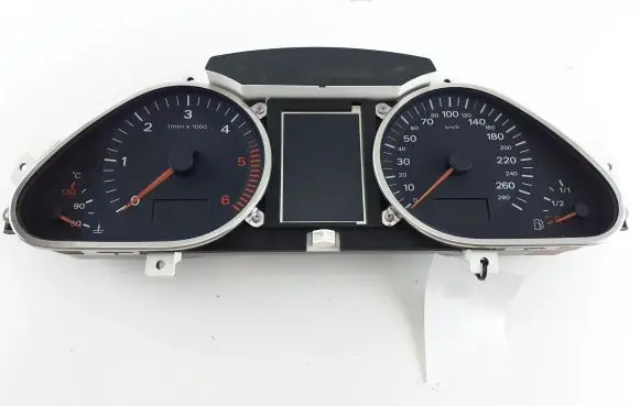 Audi Q7 4L Speedometer (instrument cluster) 4L0920930T 4F0910930C