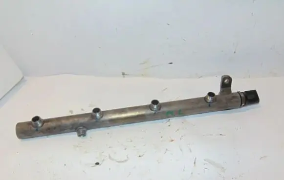 Fuel main line pipe